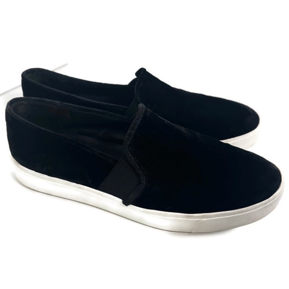 Vince Blair Velvet Black Slip On Sneakers Women Size 9M Classic Luxury Old Money - Picture 2 of 9
